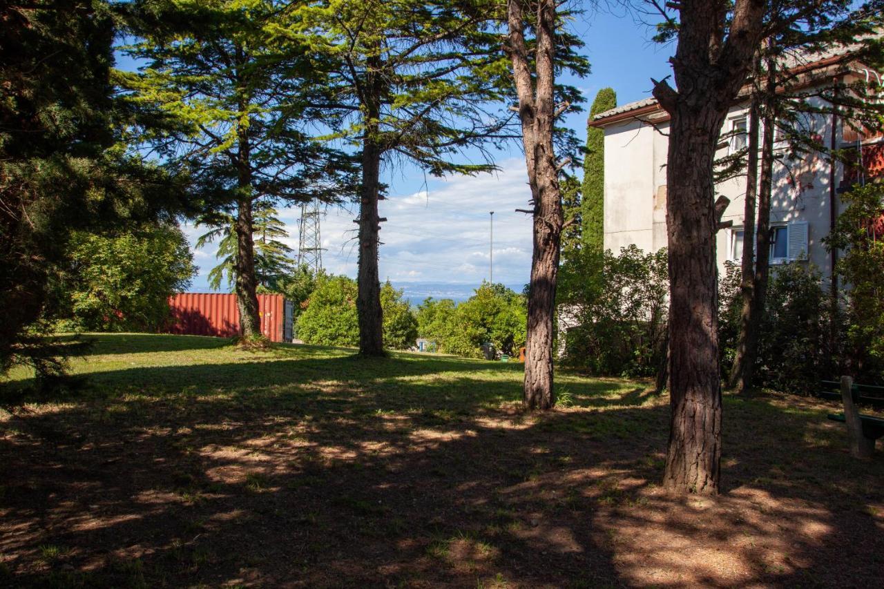 Hostel Trobenta In Oblak Portorož Eksteriør billede